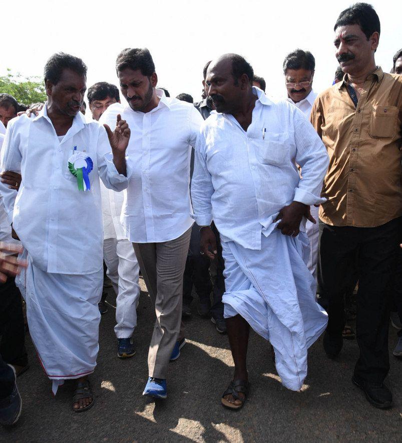 YS Jagan Praja Sankalpa Yatra Photos