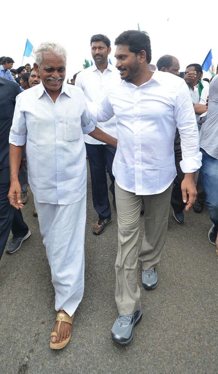 YS Jagan Praja Sankalpa Yatra Photos