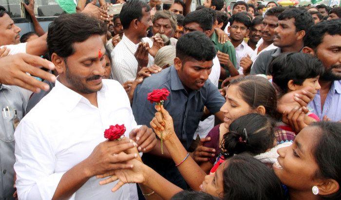 YS Jagan Praja Sankalpa Yatra Photos