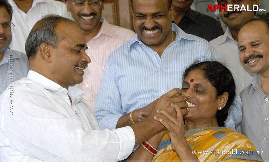 Death Anniversary Special: YS Rajasekhara Reddy Rare & Unseen Photos