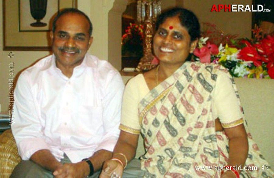 Death Anniversary Special: YS Rajasekhara Reddy Rare & Unseen Photos