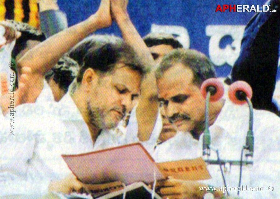 Death Anniversary Special: YS Rajasekhara Reddy Rare & Unseen Photos