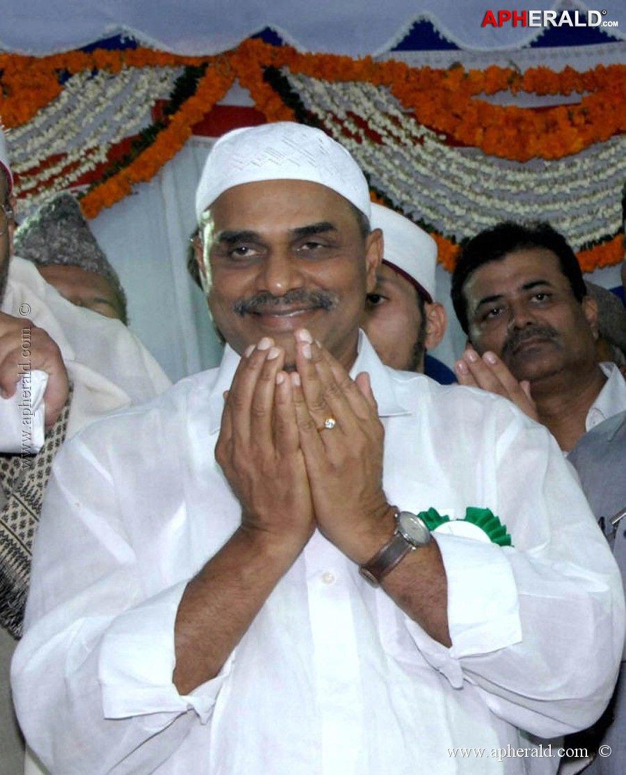 Death Anniversary Special: YS Rajasekhara Reddy Rare & Unseen Photos