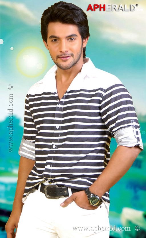 Aadi Latest Stills