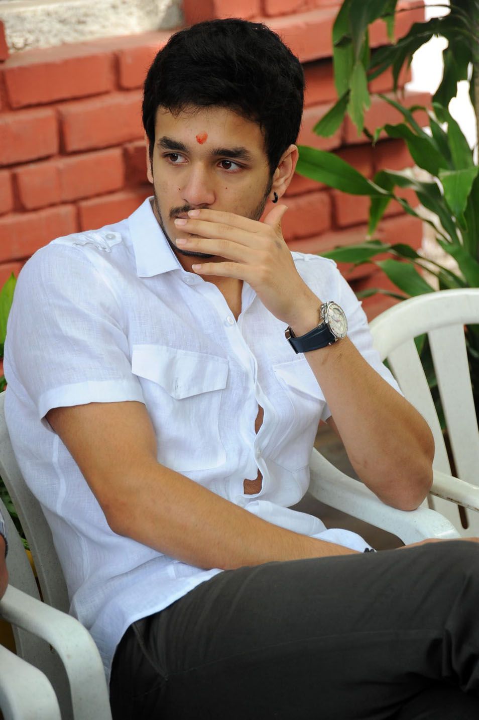 Akhil Akkineni Photo Gallery