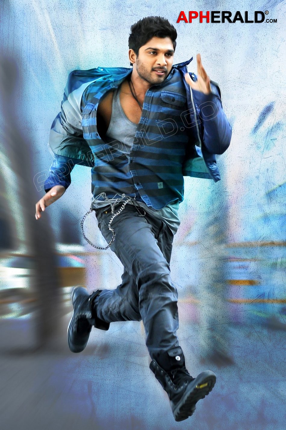 Allu Arjun in Iddarammayilatho Photos