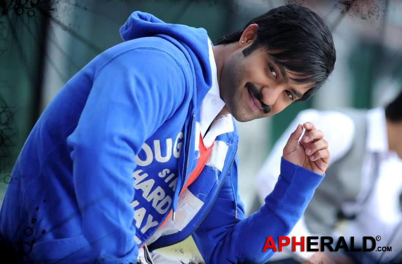 Jr NTR Latest Stills in Baadshah