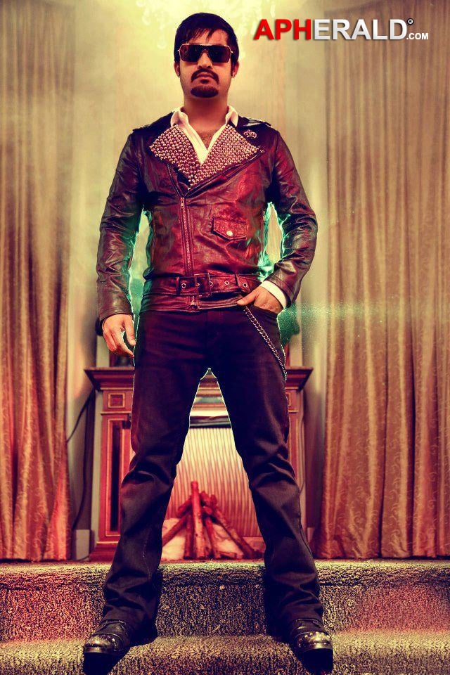 Jr NTR Latest Stills in Baadshah