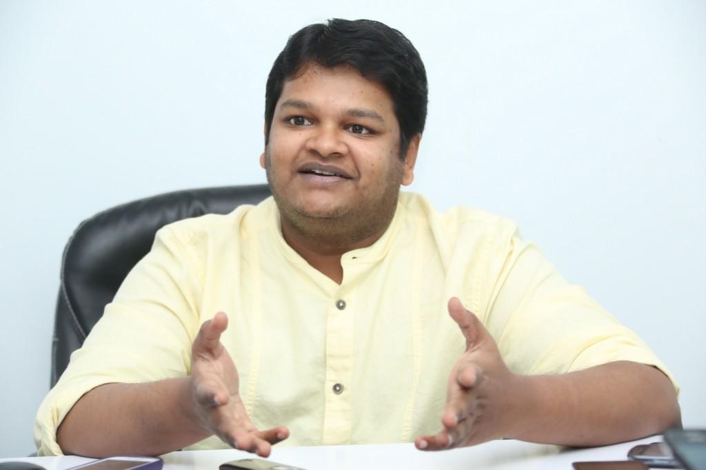 Run Raja Run Music Director Ghibran Stills