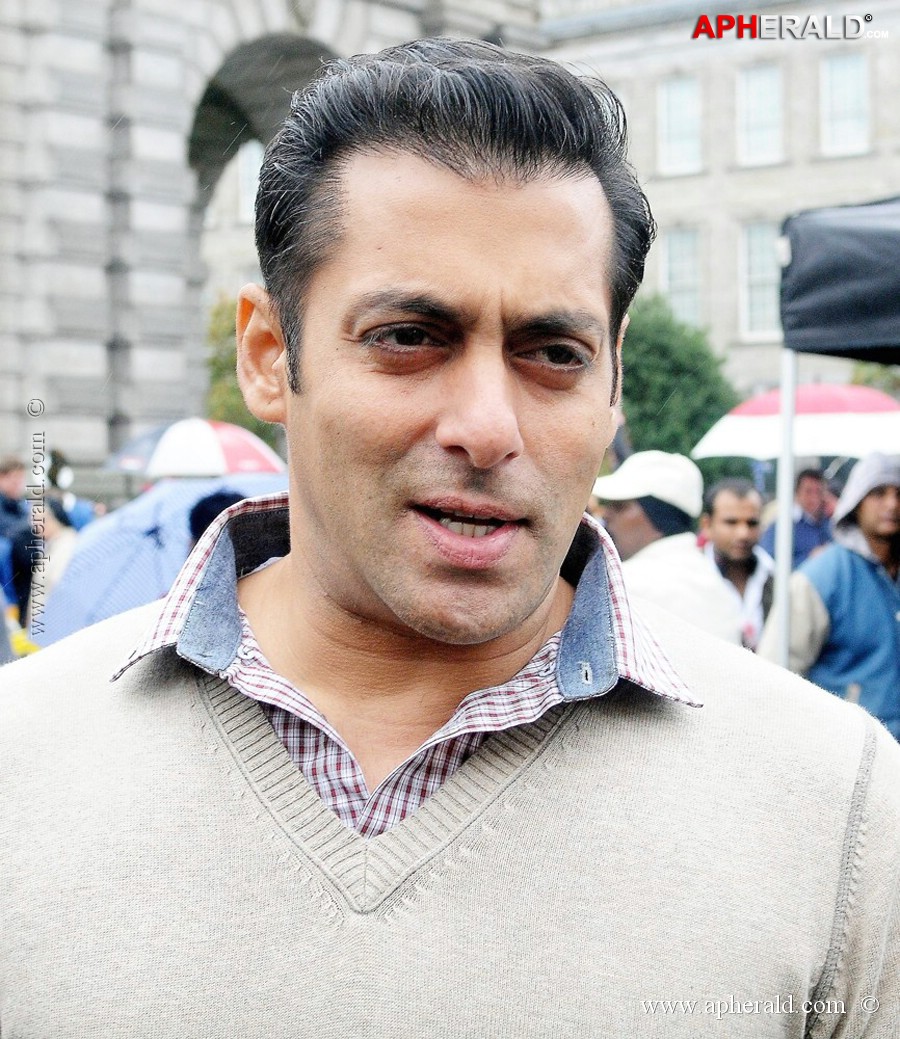 Salman Khan Photos