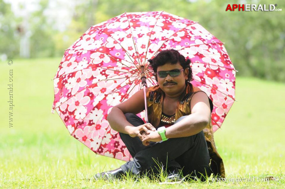 Sampoornesh Babu Latest Gallery