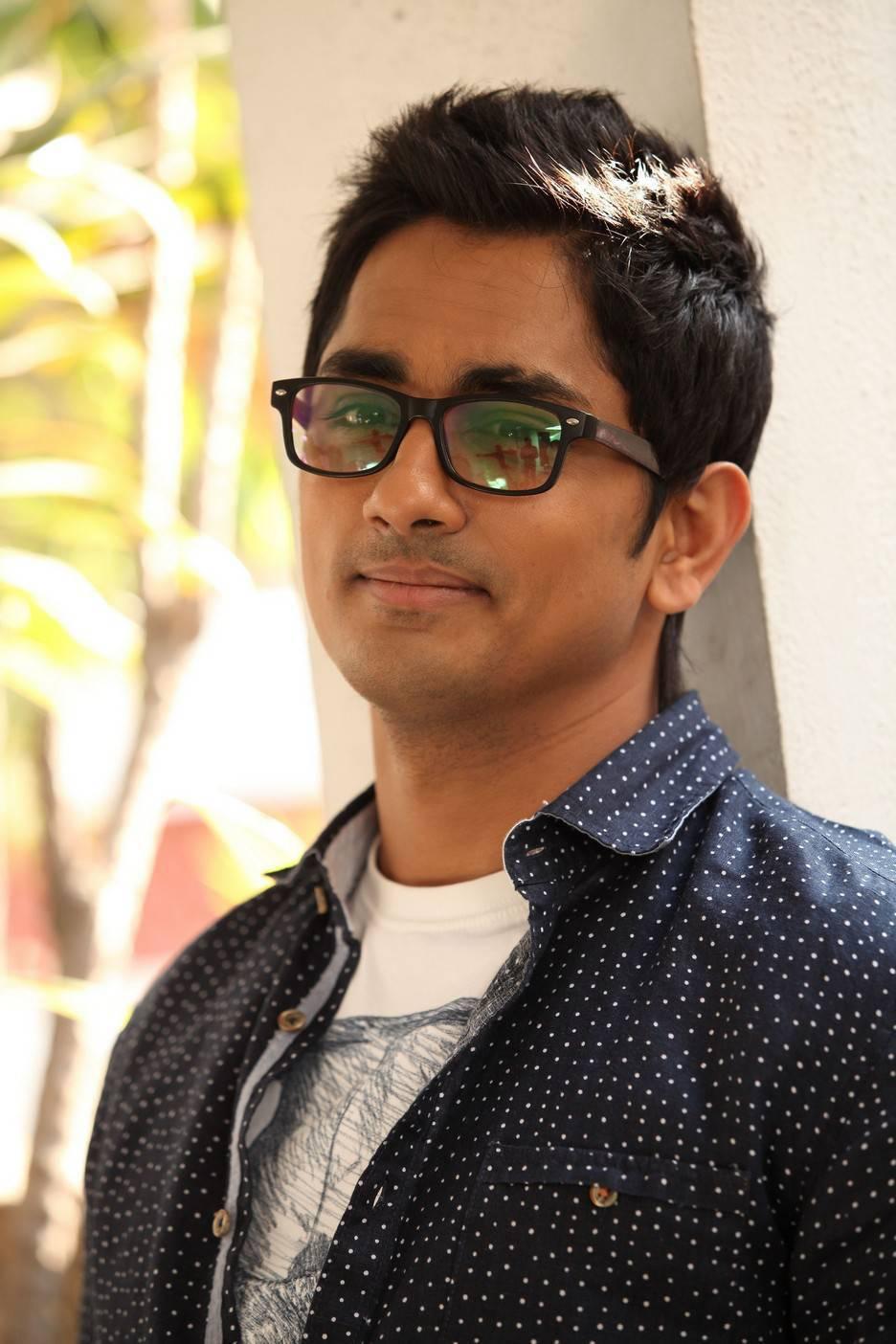 Siddharth Stills From Enakkul Oruvan Movie