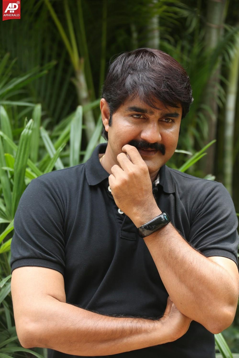 Srikanth At Govindudu Andarivadele Interview