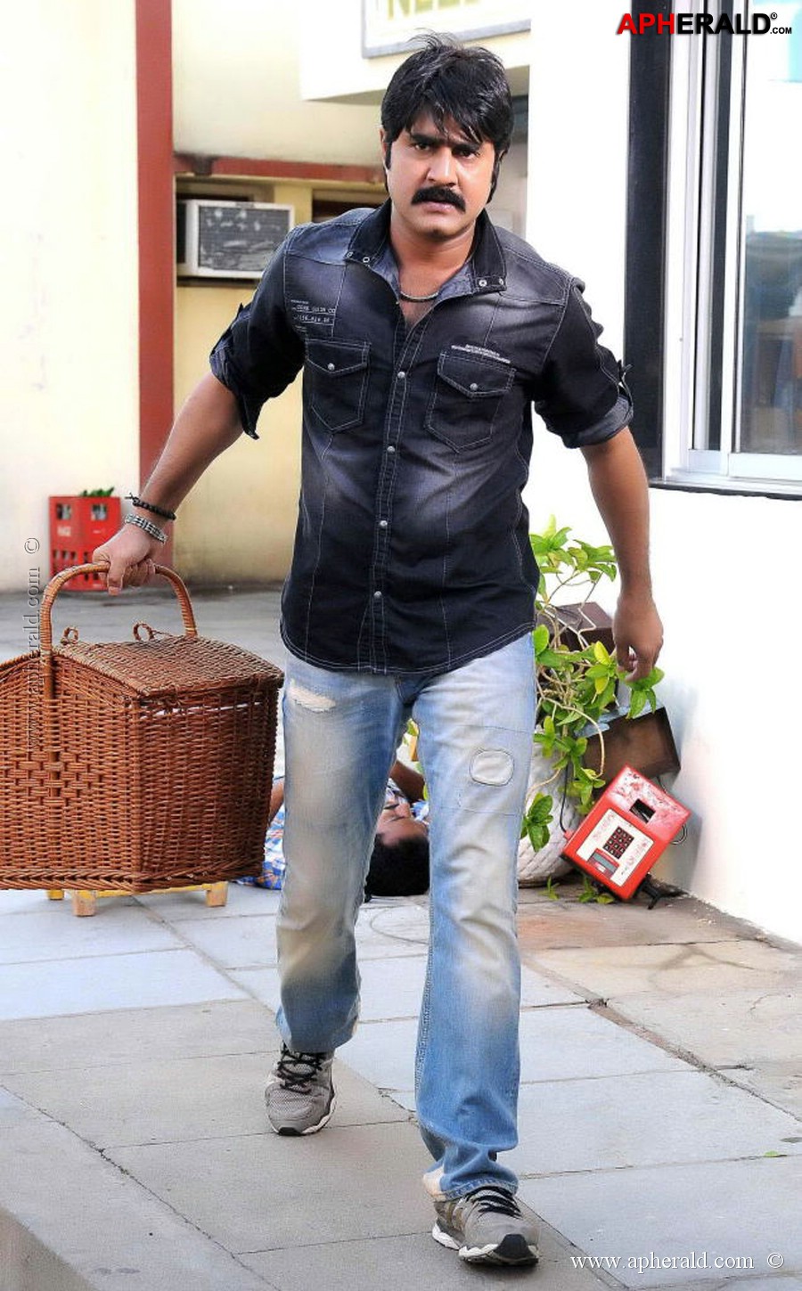 Srikanth Stills in Mondodu Movie