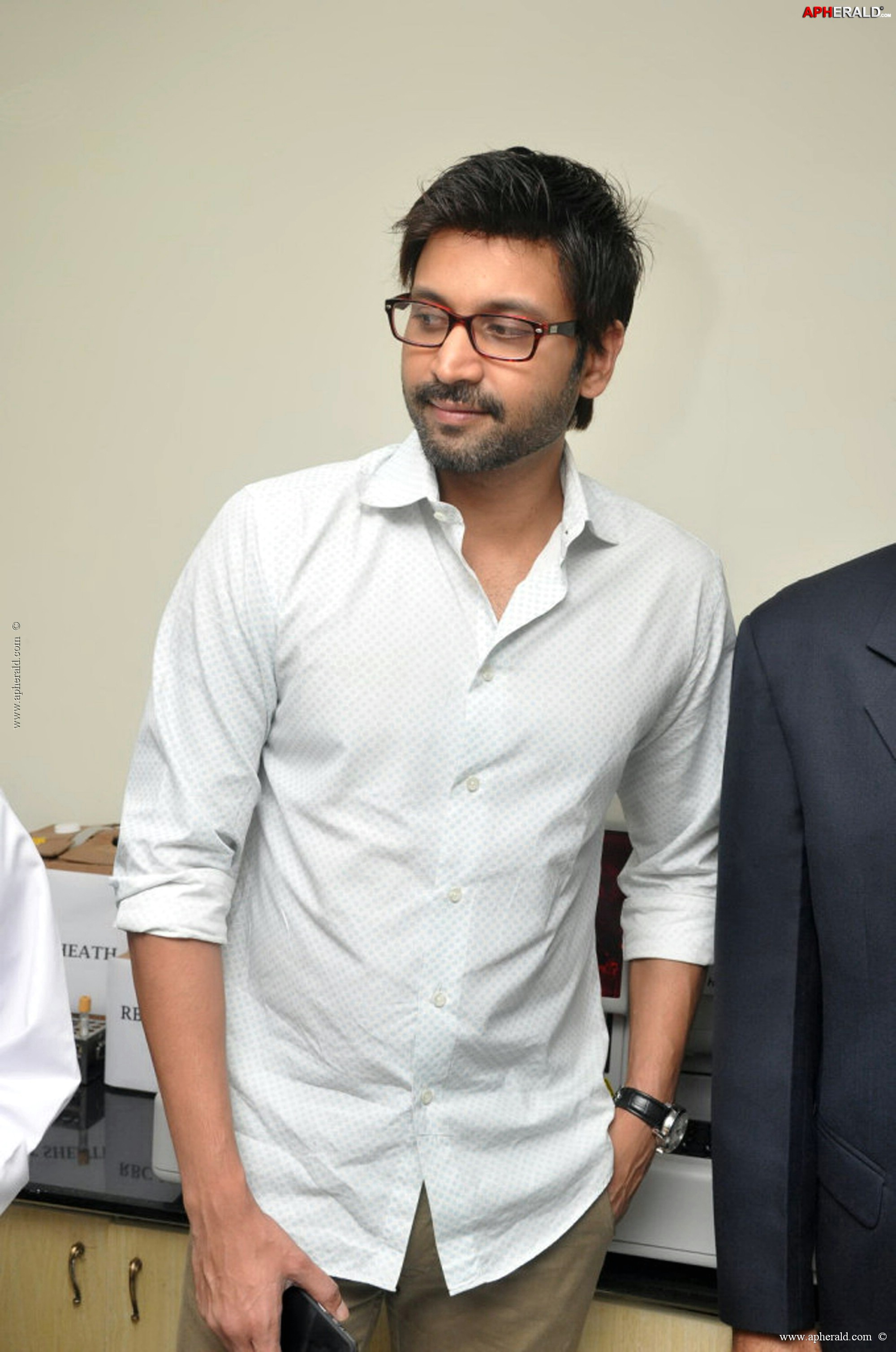 sumanth new pics