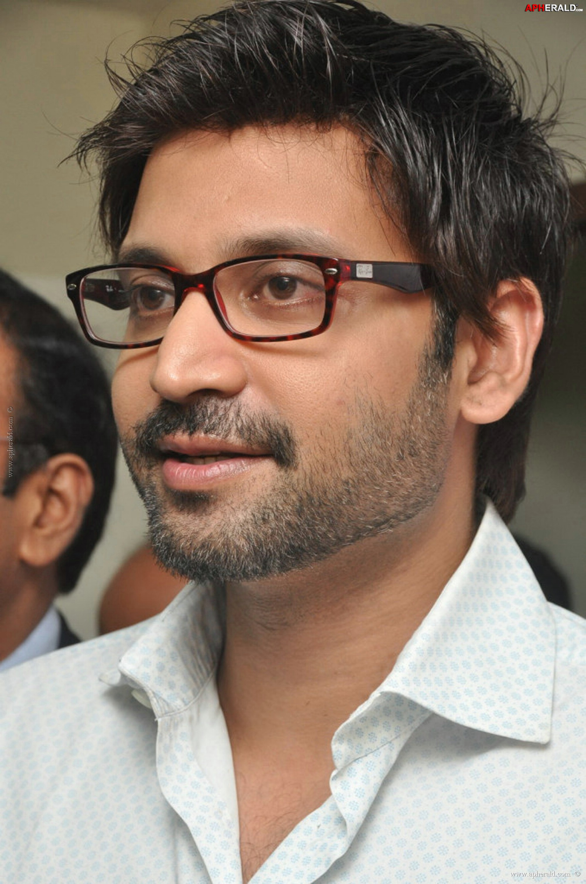 sumanth new pics