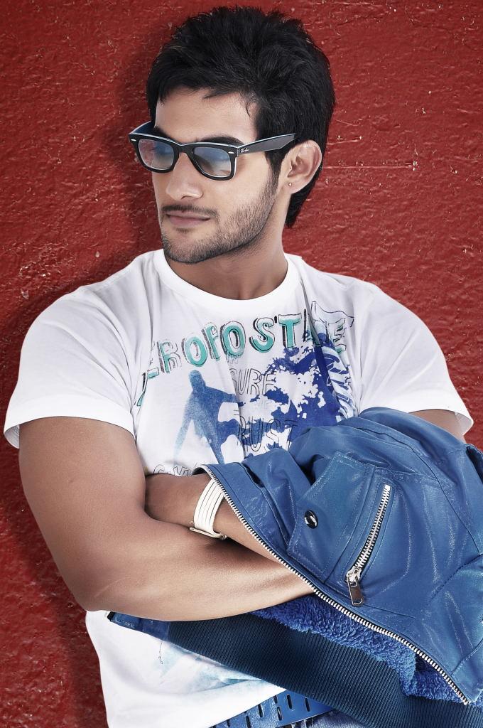 Telugu Hero Aadi Photos
