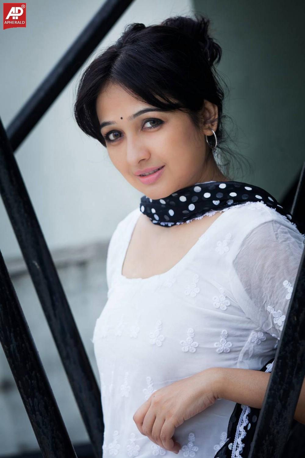 Aavaana Latest Photoshoot Stills