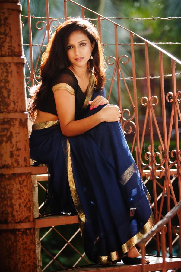 Actress Aasheeka Photos