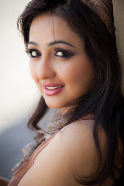 Actress Aavaana Pics