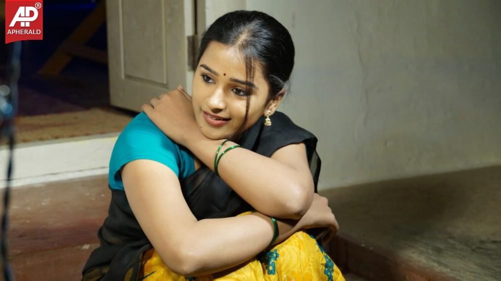 Actress Kanniha VJ New Photos