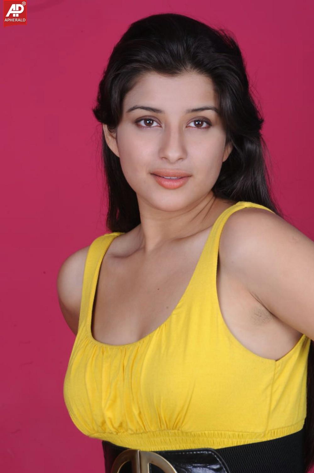 Actress Madhurima Photos