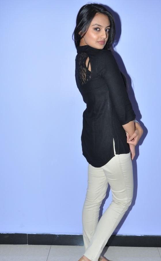 Actress Nikitha Narayan New Stills