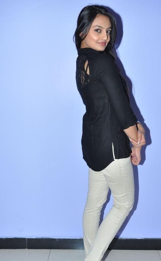 Actress Nikitha Narayan New Stills