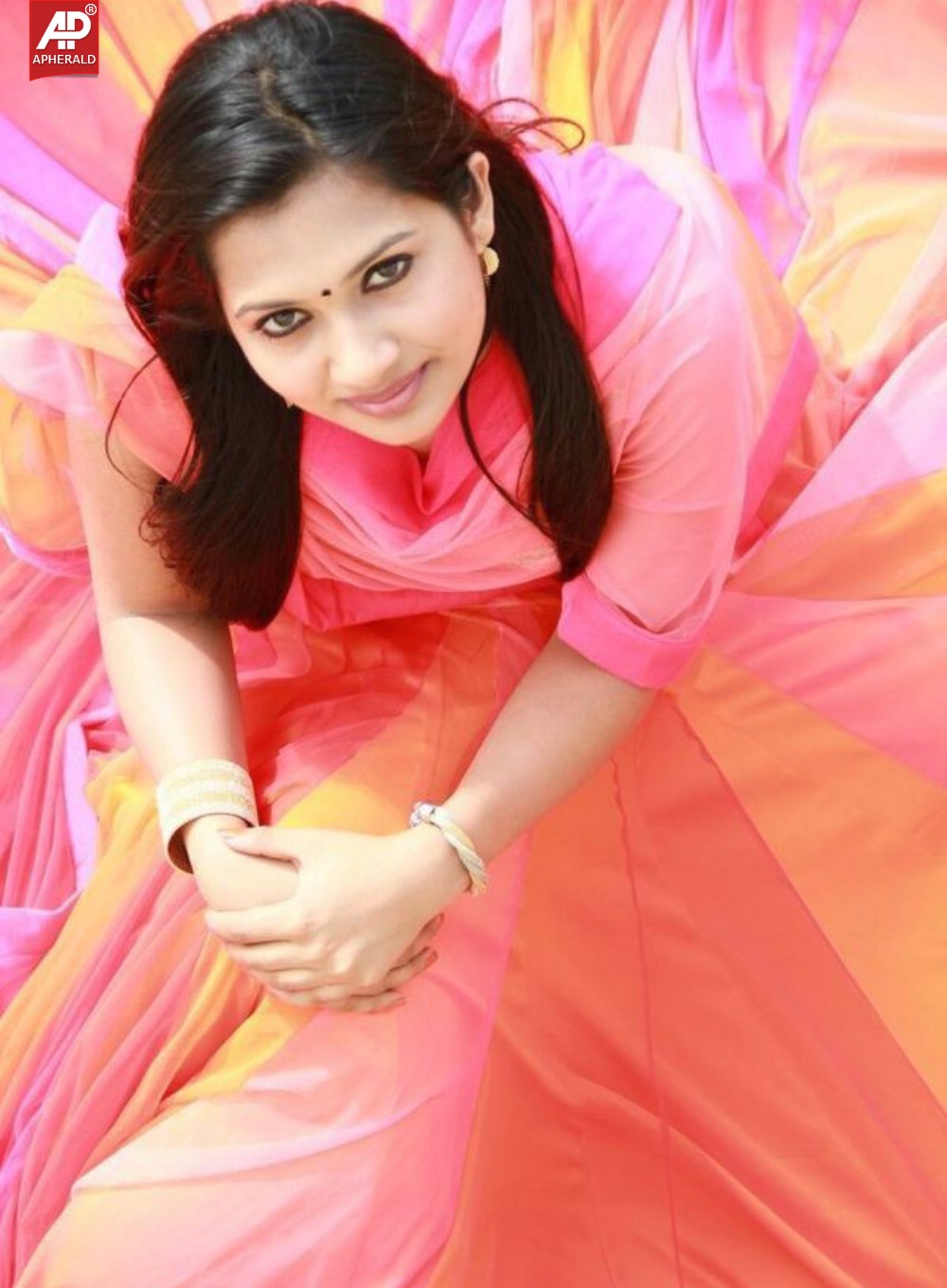 actress niraja photos