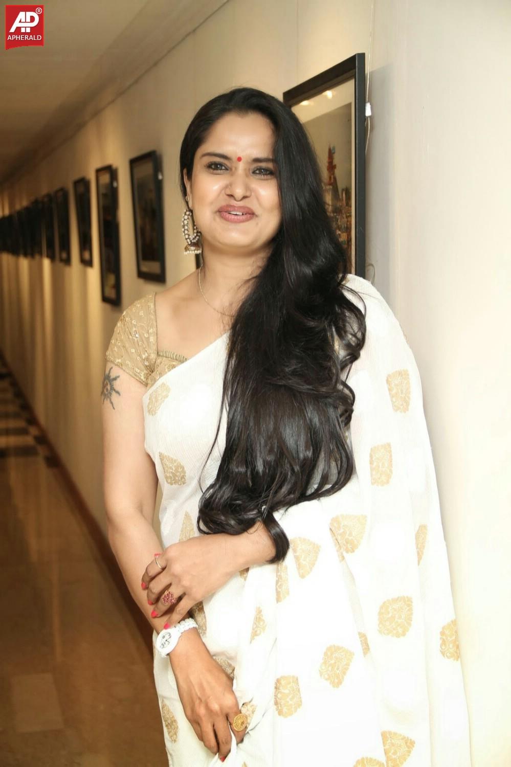 Actress Pragathi in Saree Photos