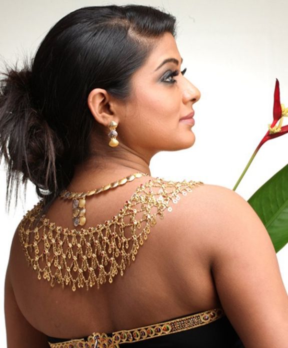 Actress Priyamani Photos