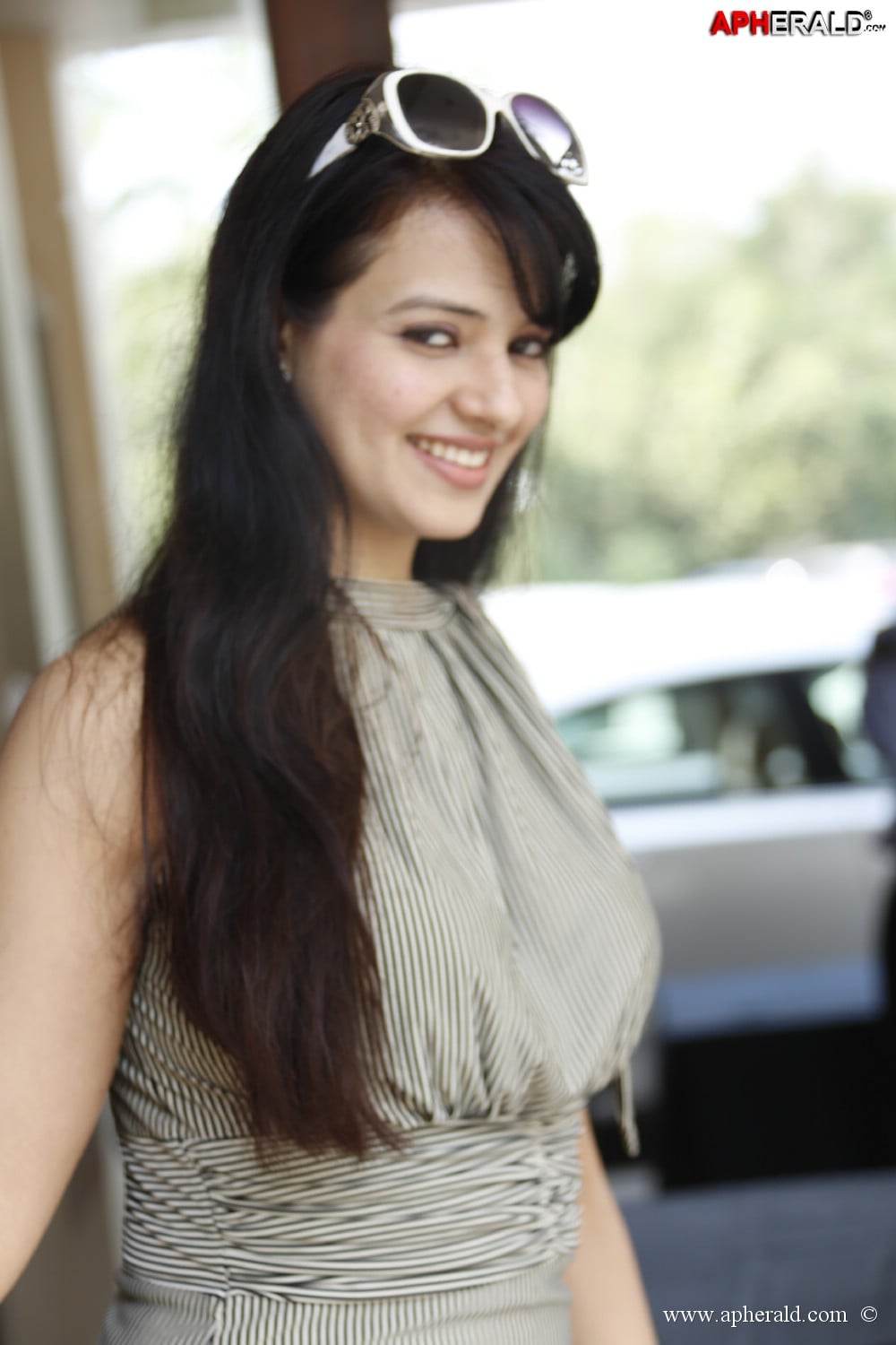 Actress Saloni Photos