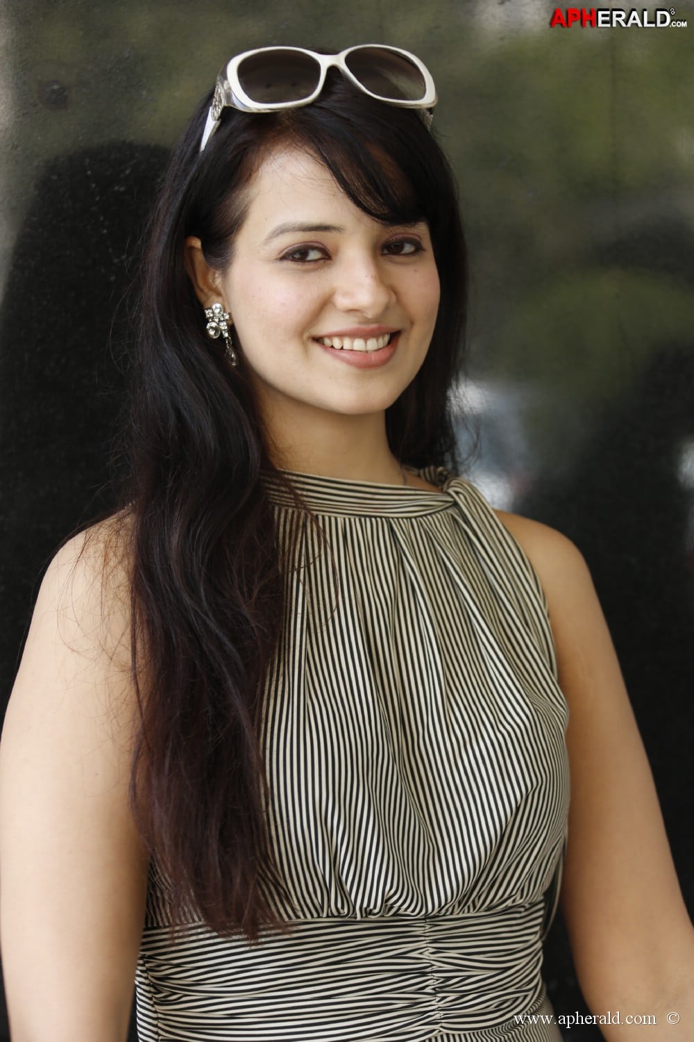 Actress Saloni Photos