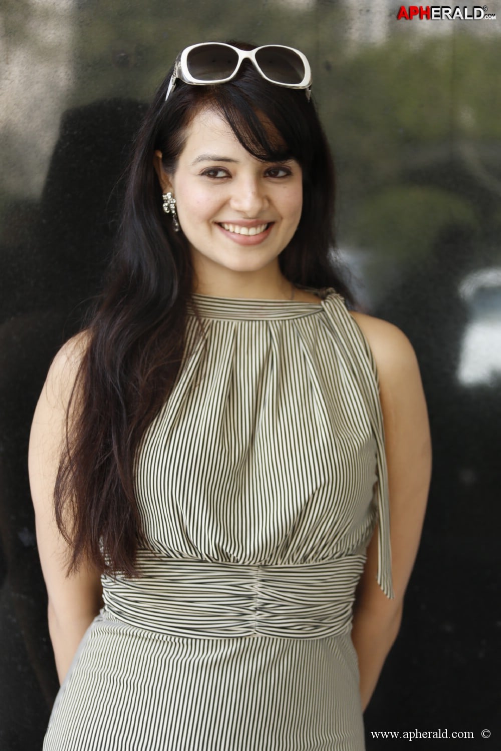 Actress Saloni Photos