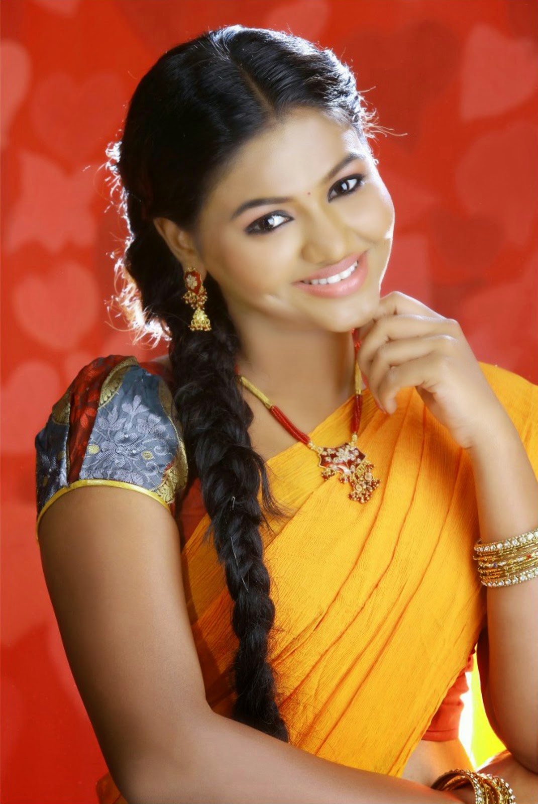 Actress Shalu Traditional looking Stills