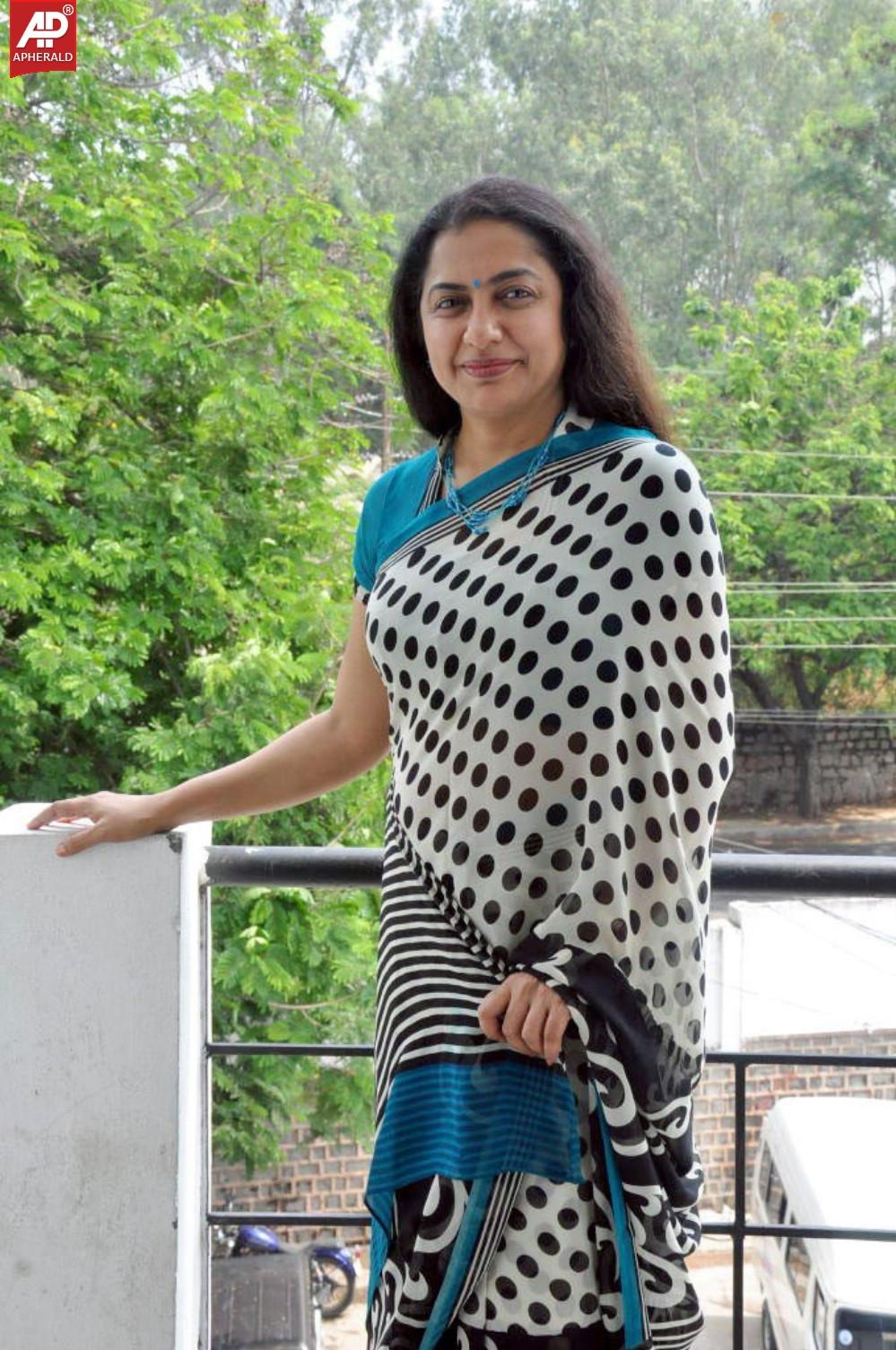 Actress Suhasini Photos