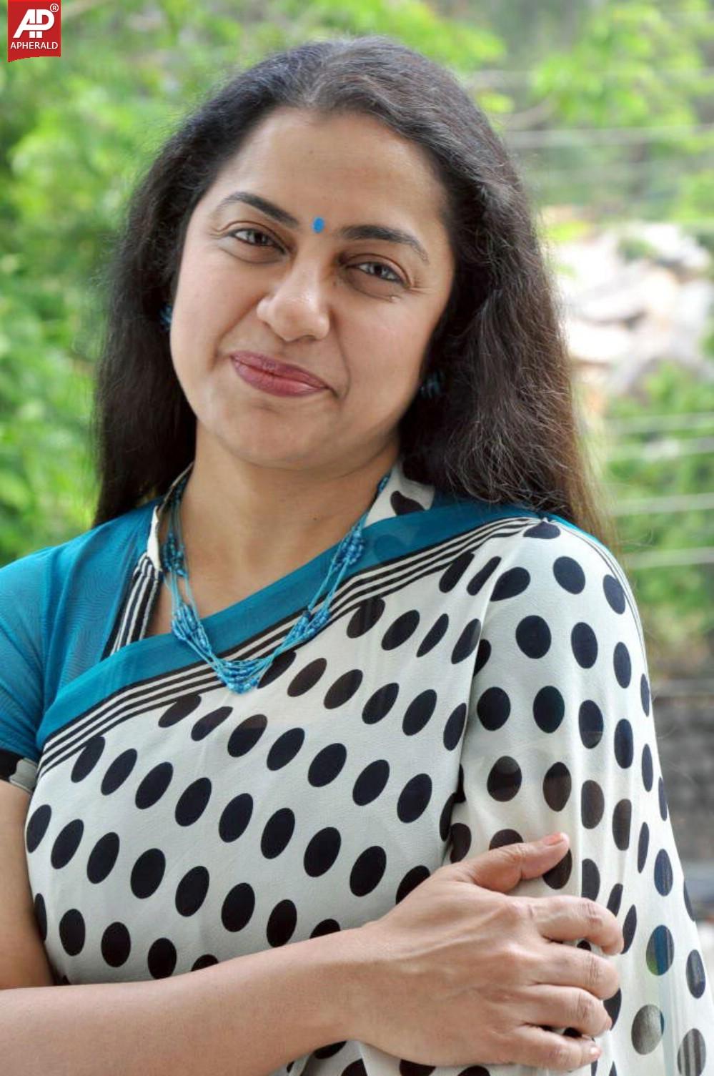 Actress Suhasini Photos