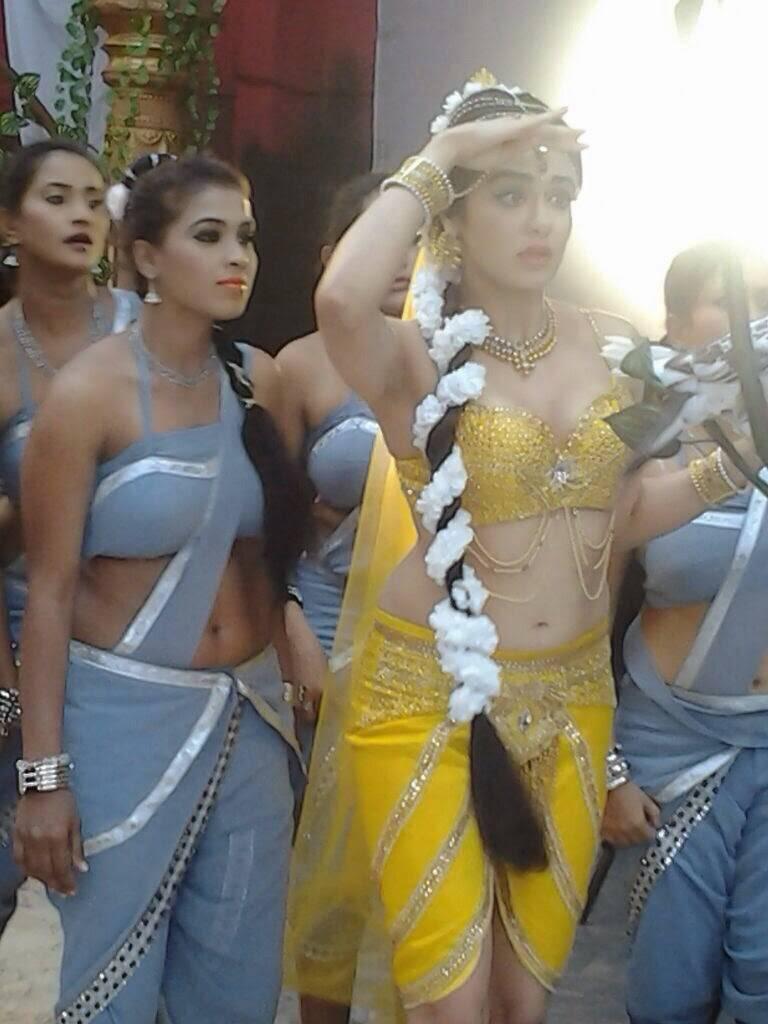 Adah Sharma At Kannada Film Rana Vikrama Shooting Spot