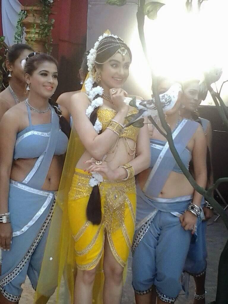 Adah Sharma At Kannada Film Rana Vikrama Shooting Spot