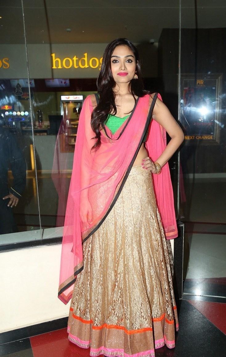 Aishwarya Devan Half Saree Pics