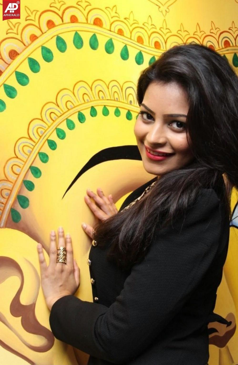 Akanksha Mohan Latest Photos