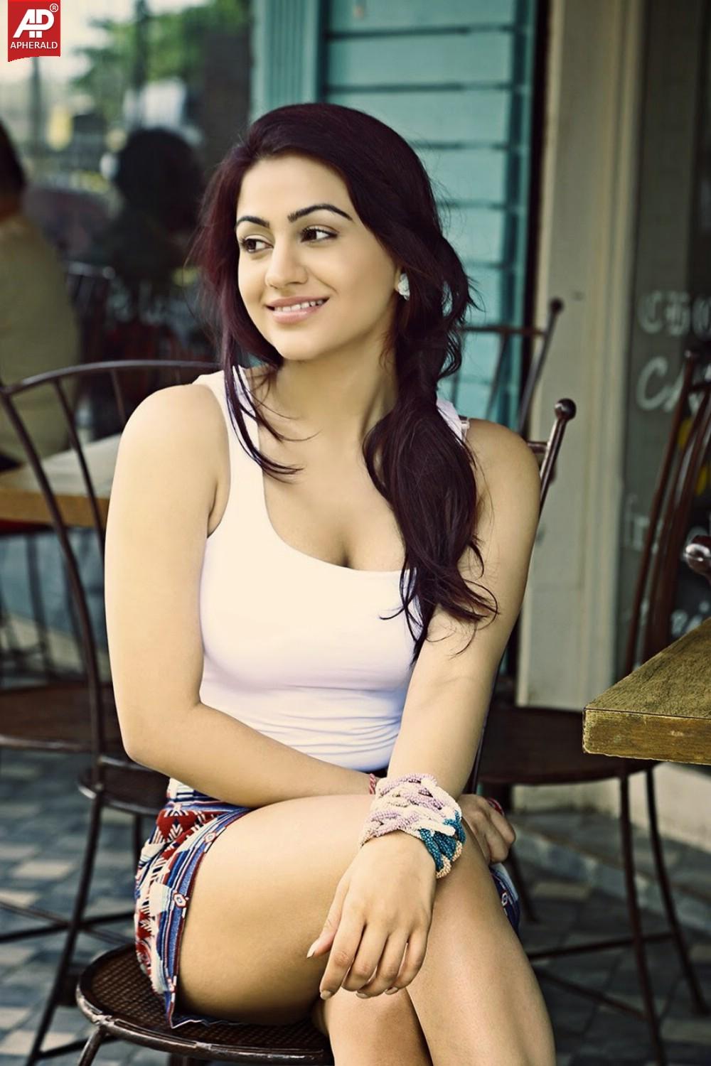 Aksha Pardasany Beautiful Stills