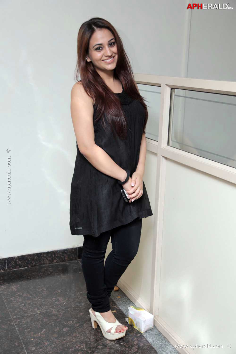 Aksha Spicy Photos