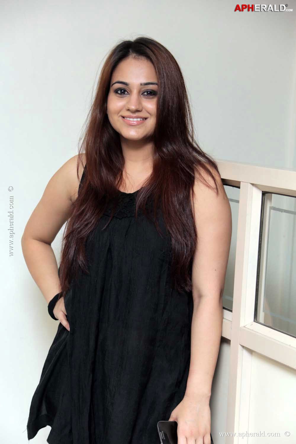 Aksha Spicy Photos