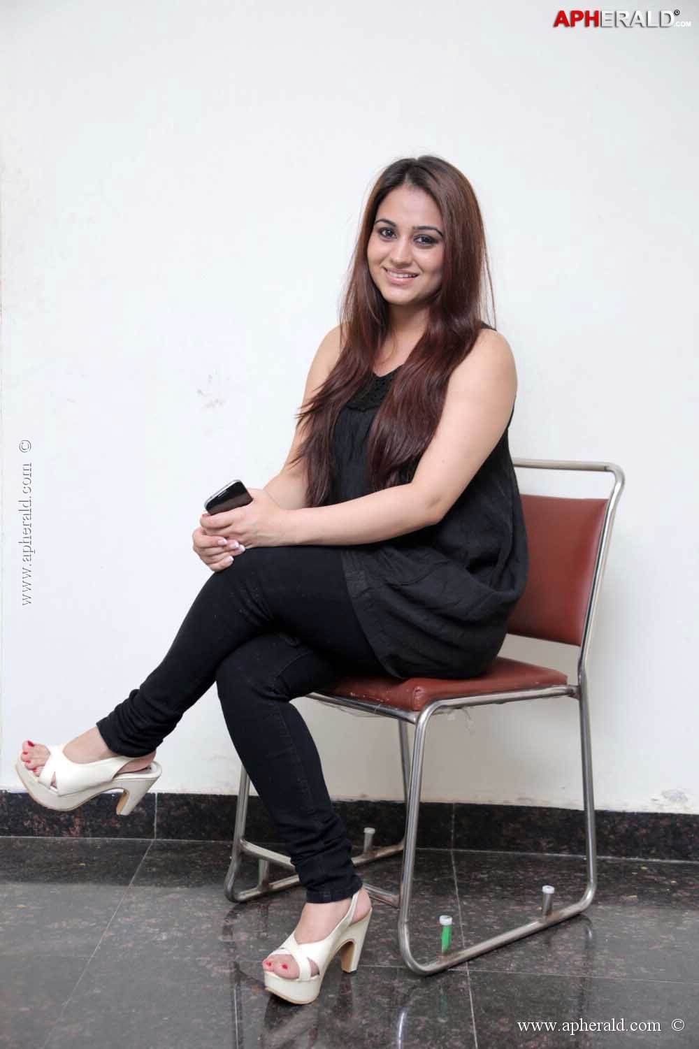 Aksha Spicy Photos