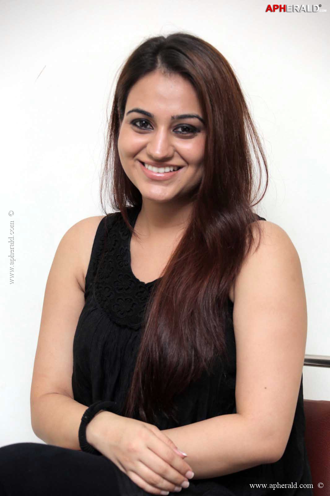 Aksha Spicy Photos