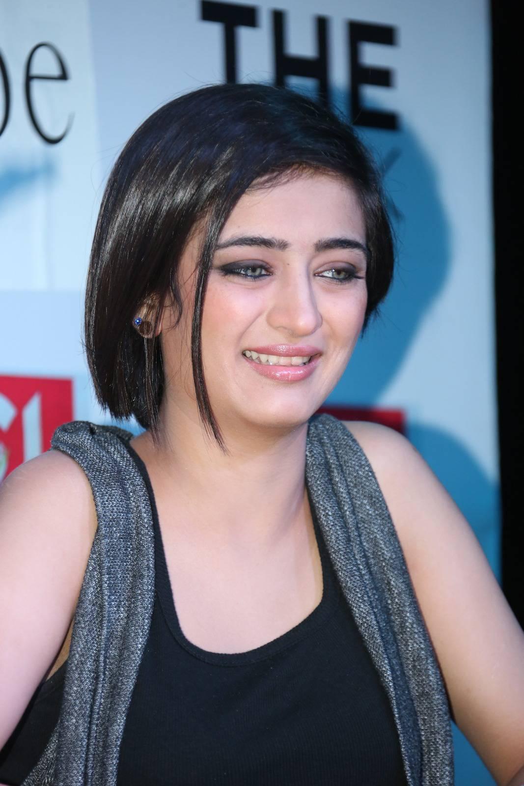Akshara Haasan Latest Stills