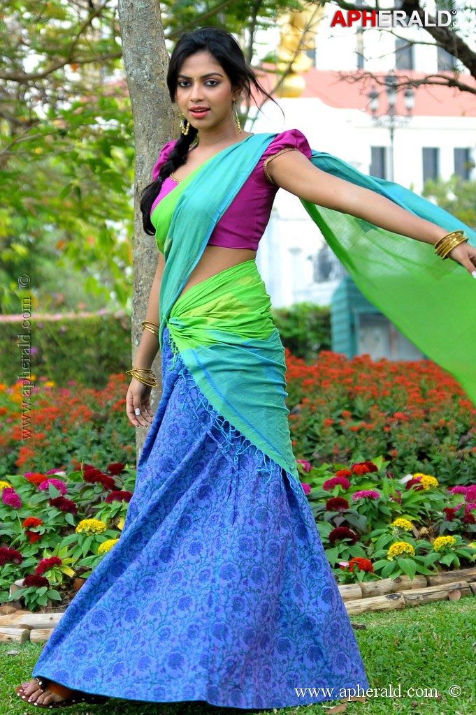 Amala Paul Latest Stills