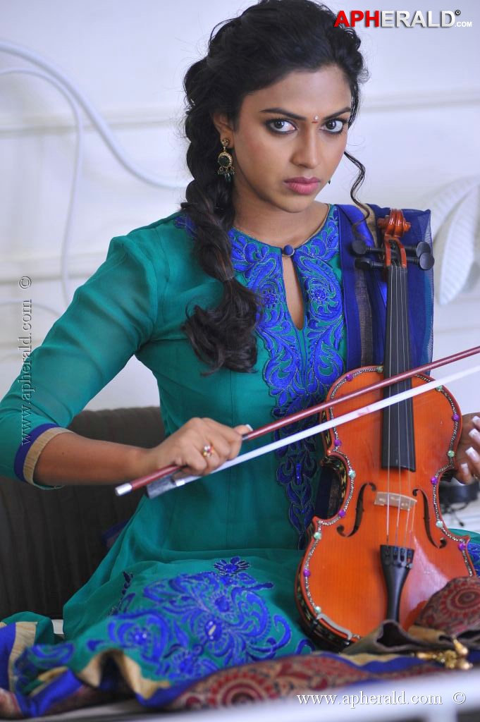 Amala Paul New Photos