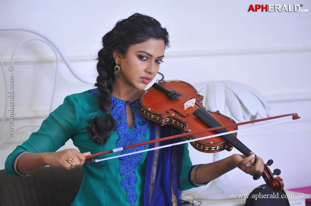 Amala Paul New Photos